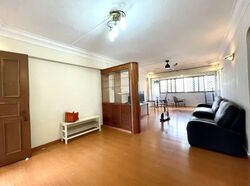 Blk 324 Yishun Rivergreen (Yishun), HDB Executive #579630391